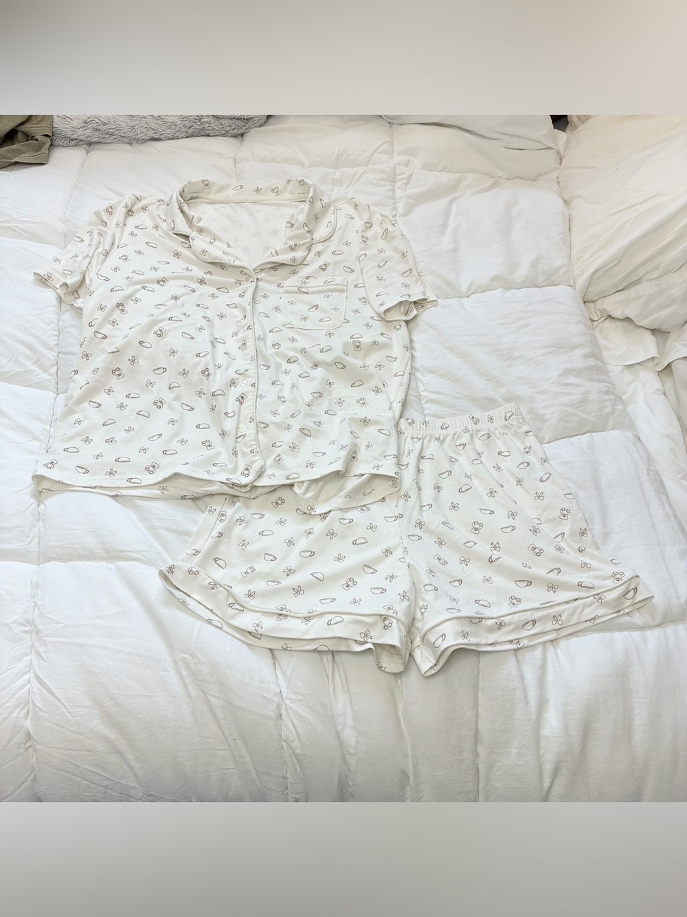 T.J.Maxx Teddy Bear lounge Set